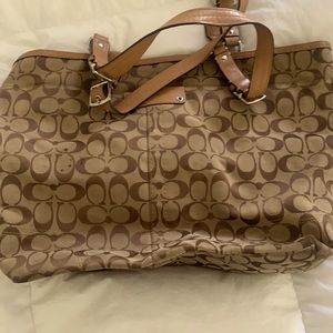Big tote coach purse